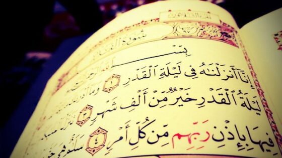Seeking Laylatul Qadr? Here are Some Signs.