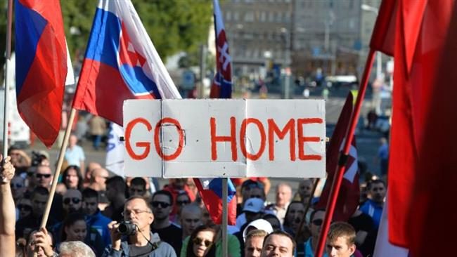 slovakia bans islam as state religion , ensures no mosques are built.