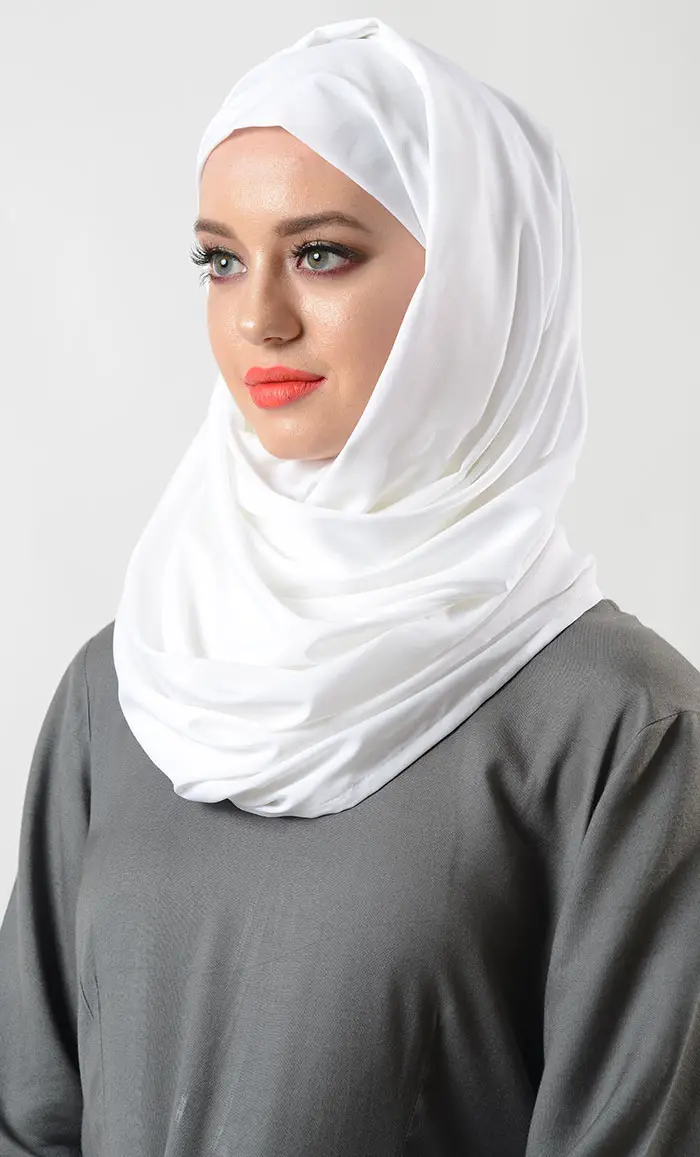 hjee4121 white moss crepe hijab wrap zoom