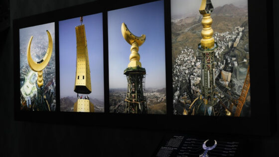 Makkah Clock tower Museum becomes a tourist place with lots of attraction.