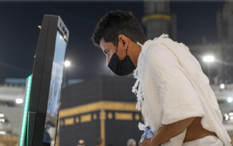 Scholars available 24/7 at Makkah’s Grand Mosque to help worshippers