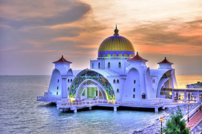 14 beautiful mosque to visit in Malaysia