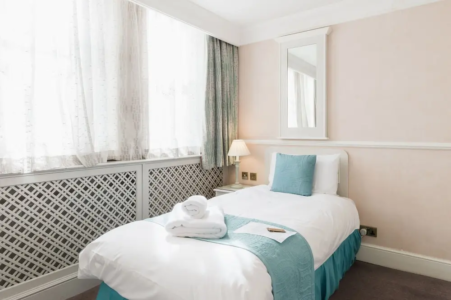 10 Halal Hotels in London