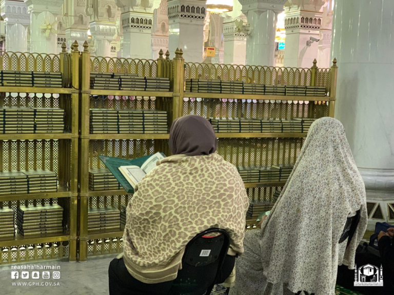 “Masli al-Masnat” Special corner for elderly women to pray in Prophet’s mosque.