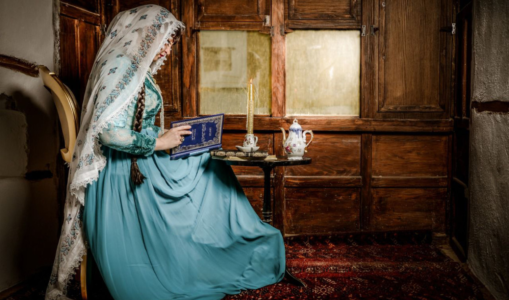 Saudi dress with ‘Costume Birth Certificate’  