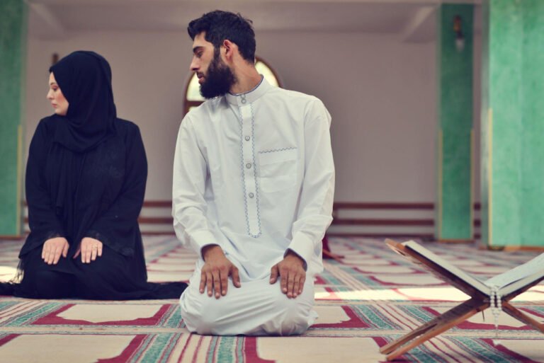7 people under the shade of Allah