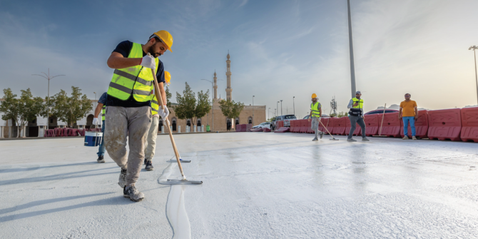 Saudi Arabia Expands Cooling White Roads in Arafat to 84,000 sqm to Support Hajj 2025 Pilgrims